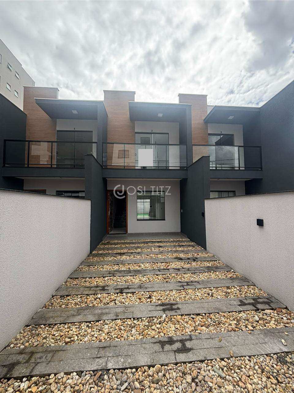 CASA GEMINADA À VENDA NO BAIRRO JARAGUÁ ESQUERDO - Josi Titz Corretora de imóveis